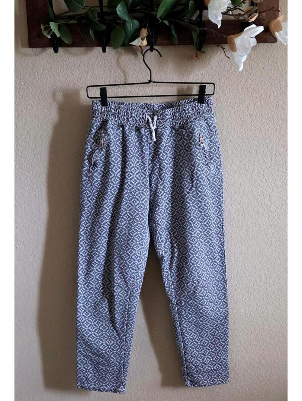 Nostalgia Gray Patterned Casual Pants with Elastic Waist and Zipper Pockets